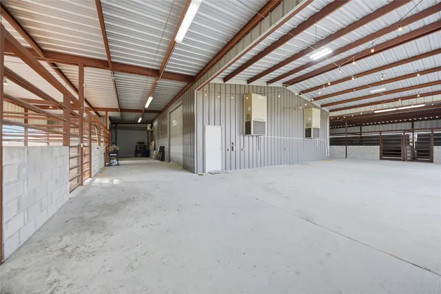 $2,250,000 | 25062 Highway 159 East, Hempstead, TX 77445