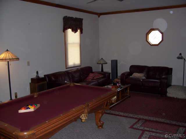 5612 Gatebridge Road Richmond, VA 23234 - Photo 2 of 9 a living room with furniture
