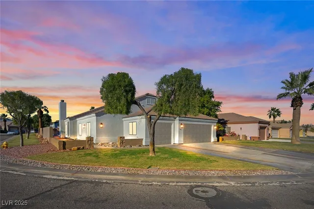 $349,000 | 1446 Palm Drive, Laughlin, NV 89029