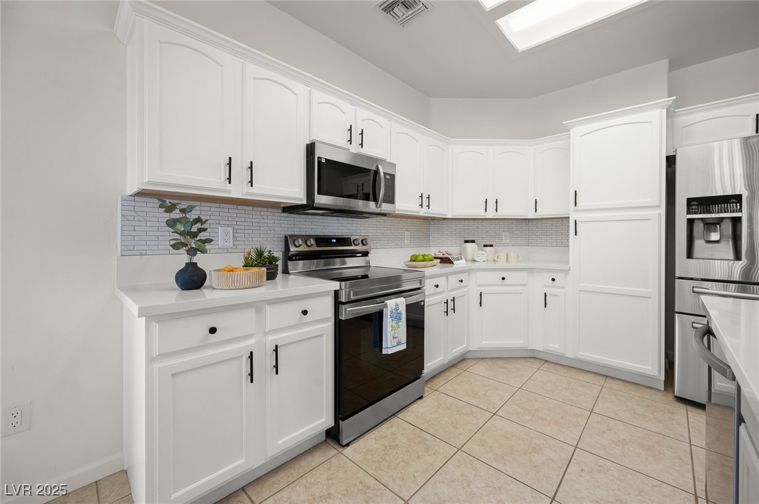 1446 Palm Drive Laughlin, NV 89029 - Photo 15 of 49