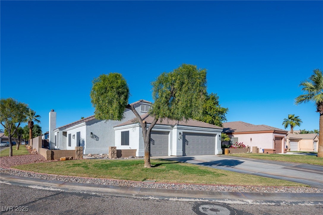 1446 Palm Drive Laughlin, NV 89029 - Photo 2 of 49