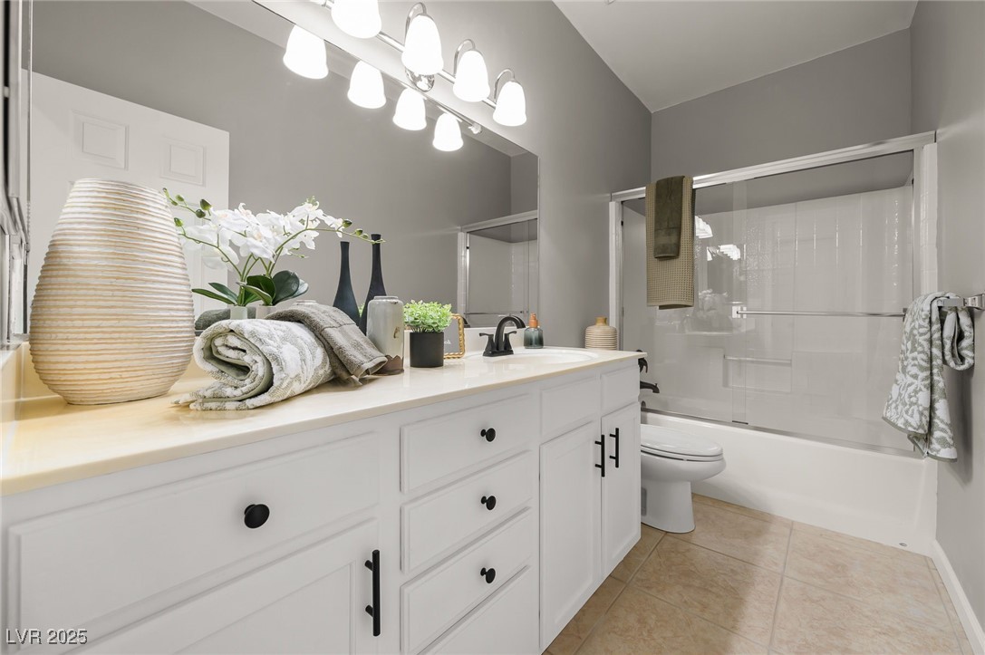 1446 Palm Drive Laughlin, NV 89029 - Photo 40 of 49 Guest Bathroom