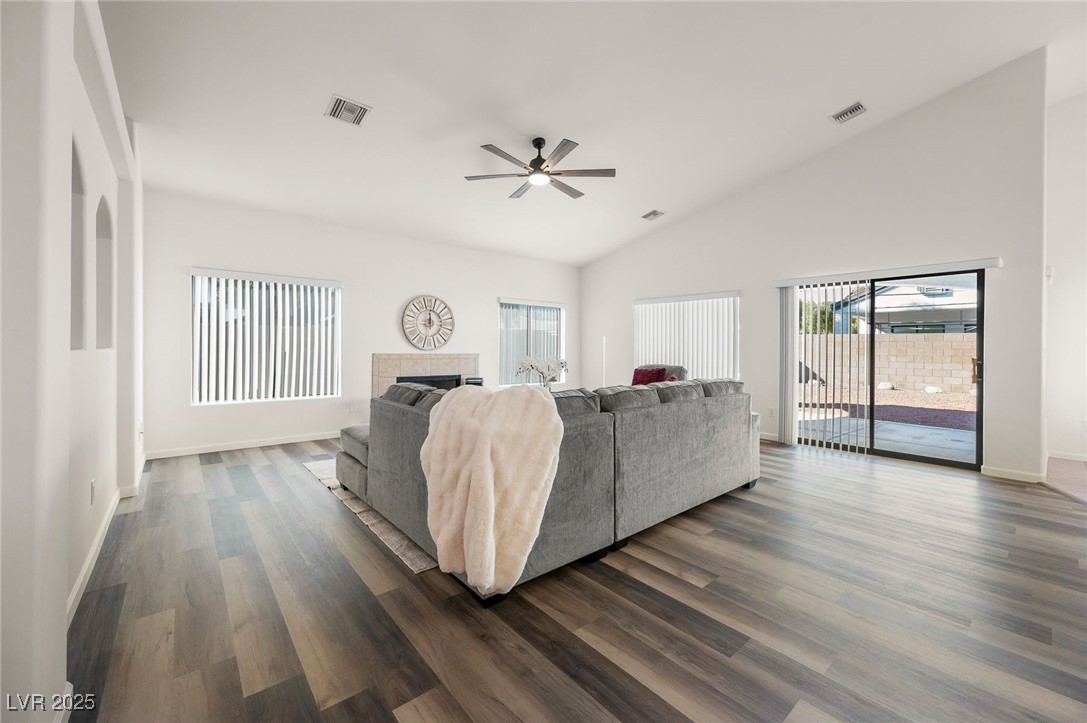 1446 Palm Drive Laughlin, NV 89029 - Photo 8 of 49