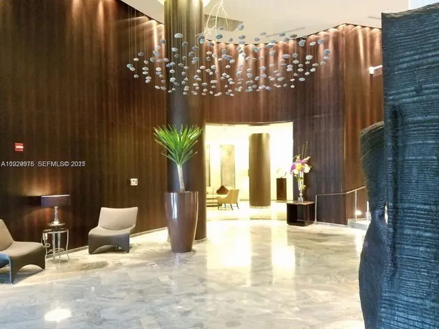 $5,800 | 17201 Collins Avenue, Unit 2209, Sunny Isles Beach, FL 33160