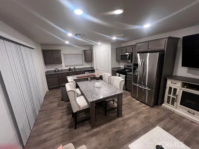 $2,800 | 30939 Studebaker Court, Winchester, CA 92596