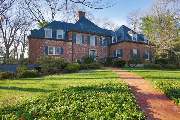 271 Goddard Avenue Brookline, MA 02445 - Photo 1 of 11 Gallery Image 1