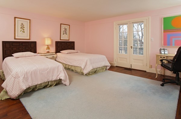 271 Goddard Avenue Brookline, MA 02445 - Photo 9 of 11 Gallery Image 9