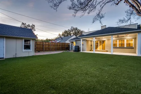 $2,298,000 | 4561 Belclaire Avenue, Highland Park, TX 75205