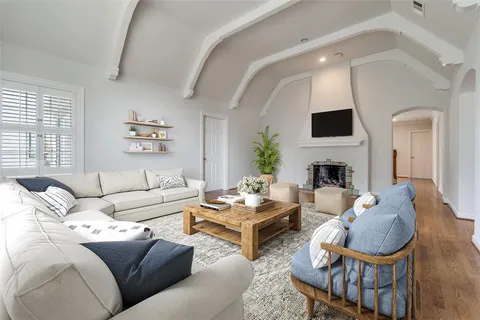 $2,298,000 | 4561 Belclaire Avenue, Highland Park, TX 75205