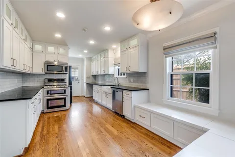 $2,298,000 | 4561 Belclaire Avenue, Highland Park, TX 75205