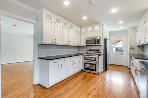 $2,298,000 | 4561 Belclaire Avenue, Highland Park, TX 75205