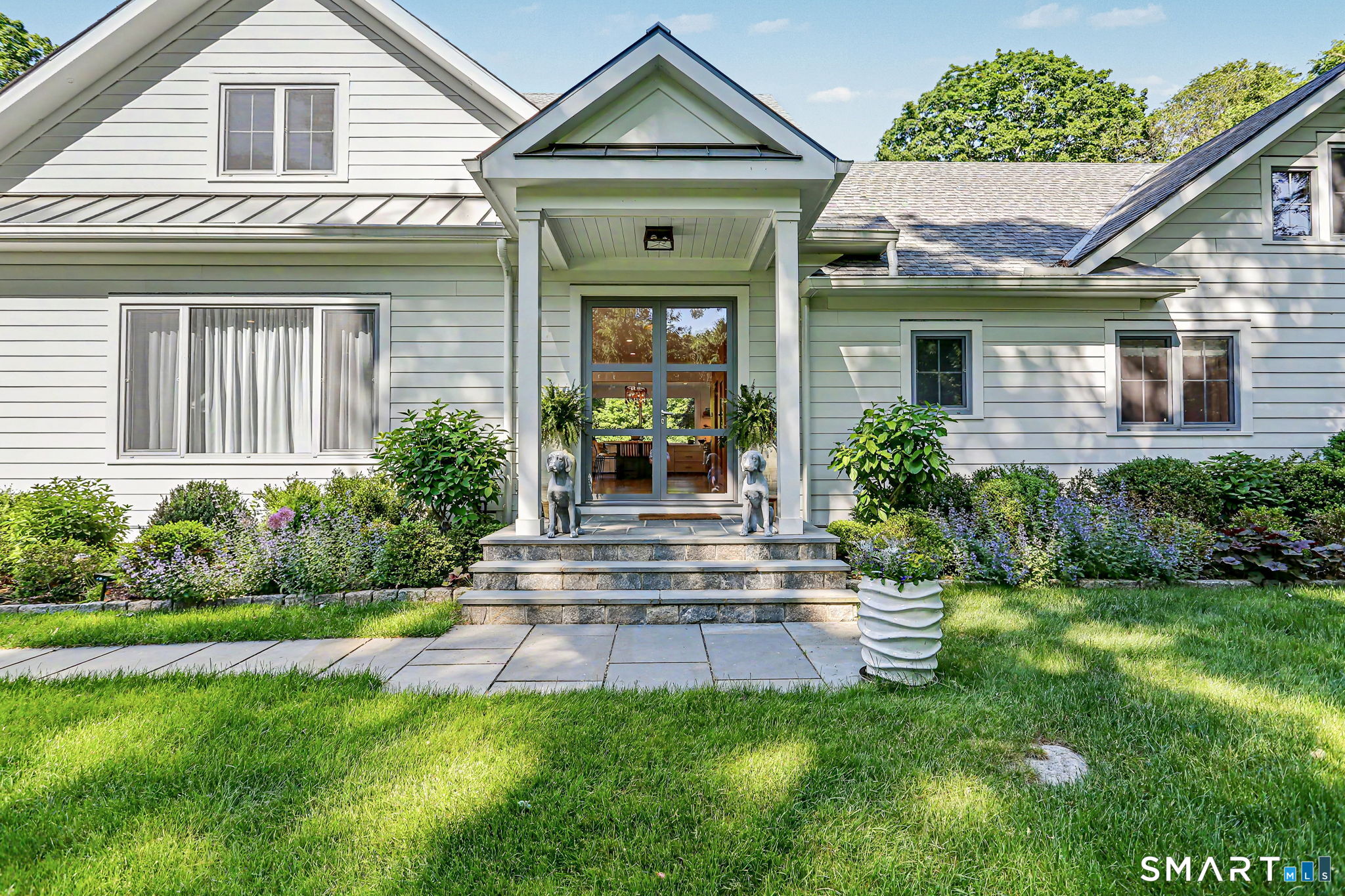 284 Georgetown Road Weston, CT 06883 - Photo 2 of 40