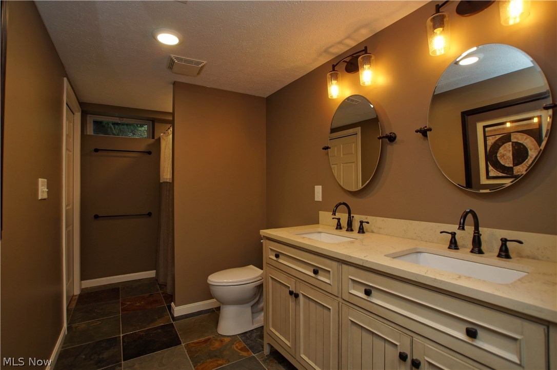 401 Falls Road Chagrin Falls, OH 44022 - Photo 25 of 32 Gallery Image 25