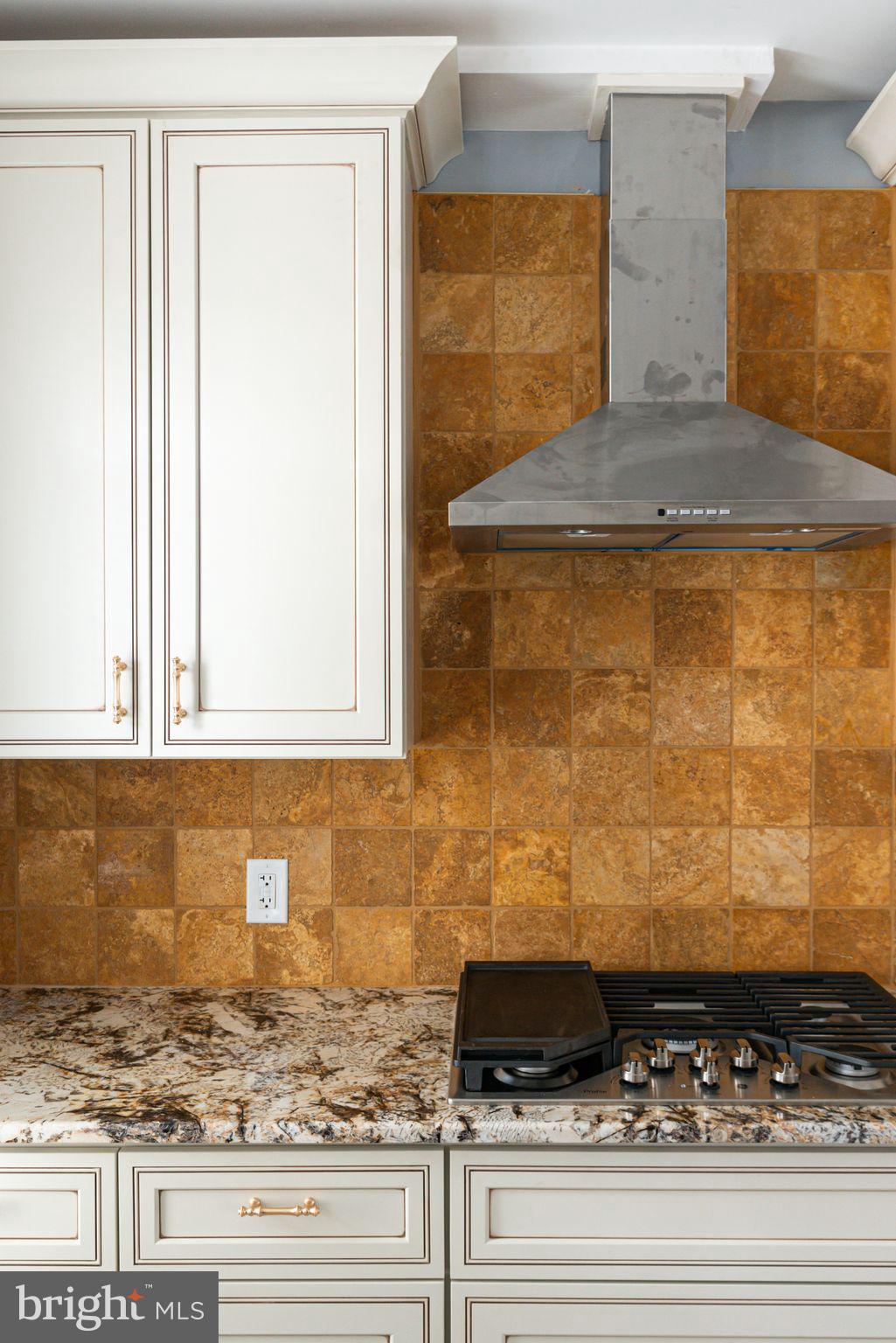 452 South 48th Street Philadelphia, PA 19143 - Photo 19 of 60 a bathroom with a granite countertop sink and a window