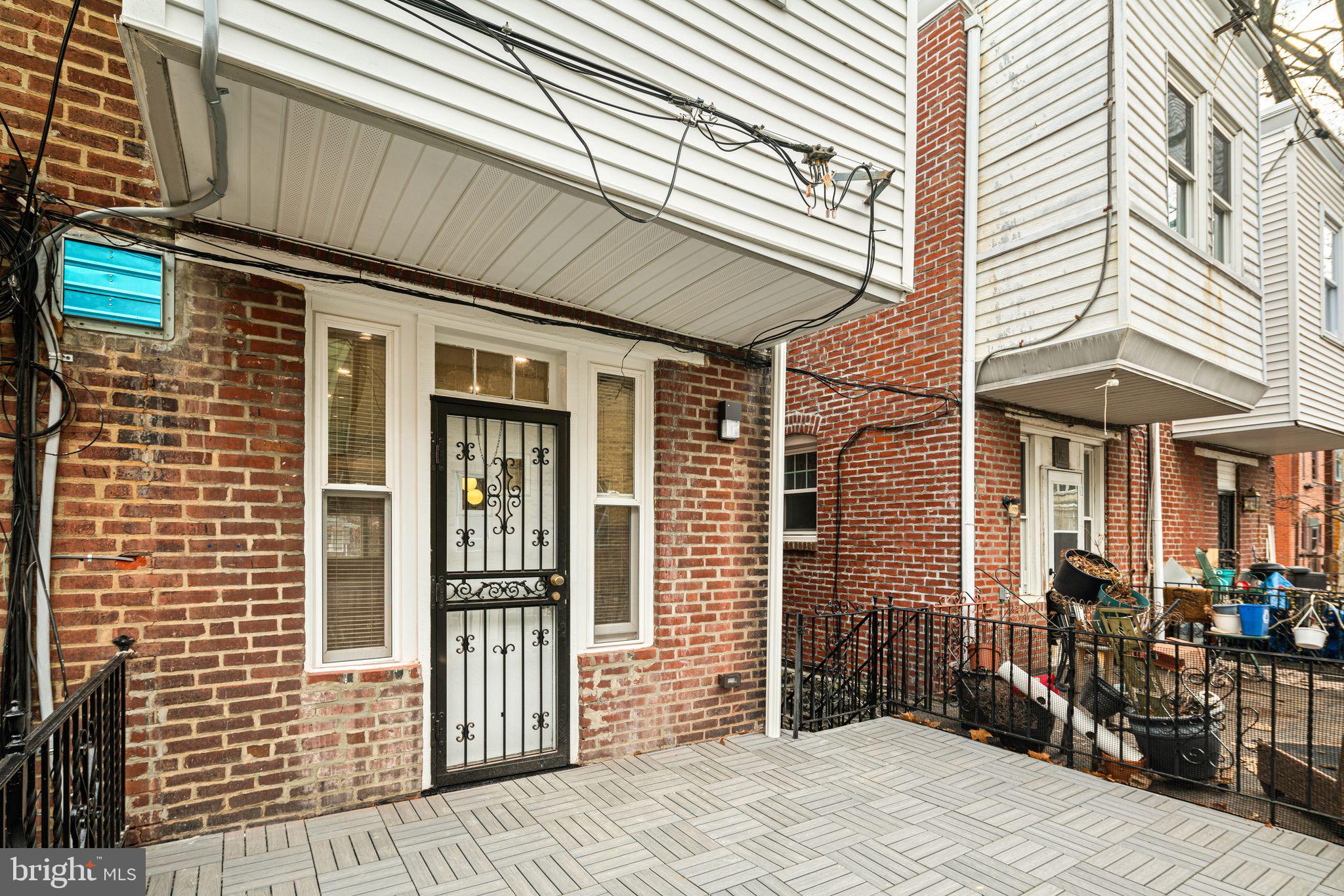452 South 48th Street Philadelphia, PA 19143 - Photo 25 of 60 a front view of a house