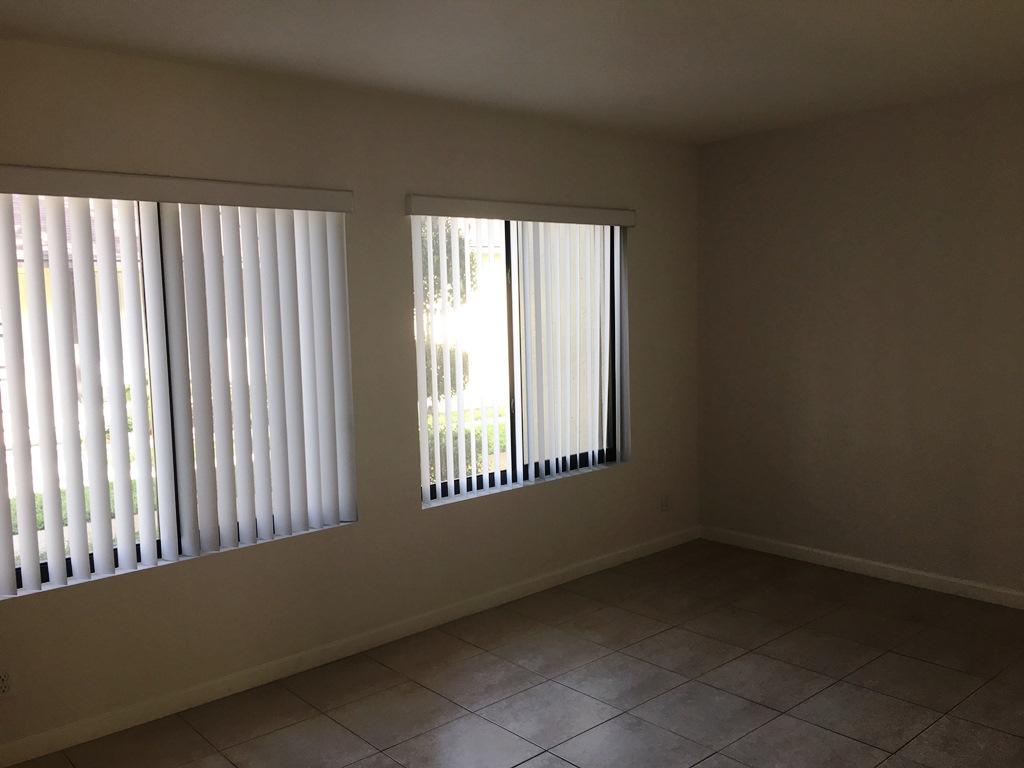 5352 Bosque Lane, Unit 109 West Palm Beach, FL 33415 - Photo 6 of 30 IMG_5414