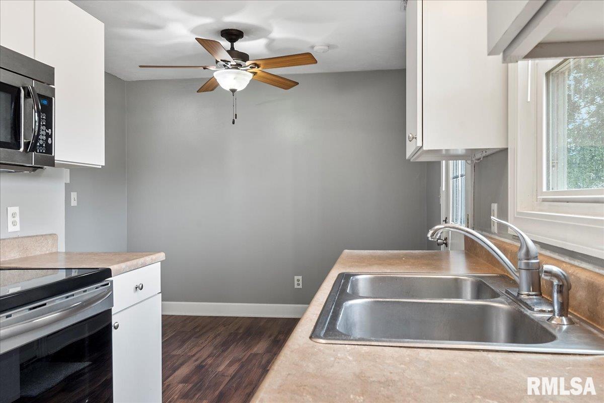 2620 Cooper Avenue Springfield, IL 62704 - Photo 15 of 28