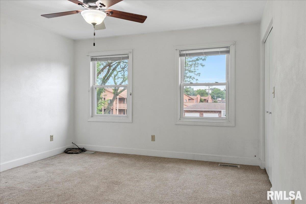 2620 Cooper Avenue Springfield, IL 62704 - Photo 19 of 28