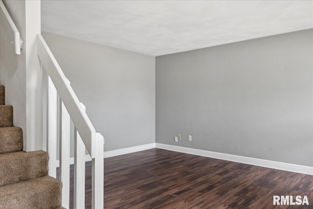 2620 Cooper Avenue Springfield, IL 62704 - Photo 6 of 28