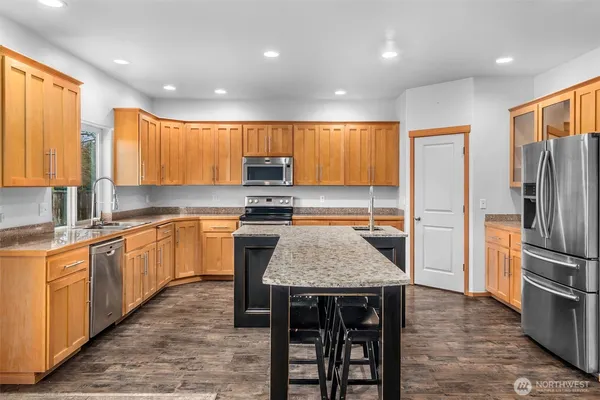 $749,900 | 4819 181st Lane Southwest, Rochester, WA 98579