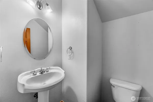 $749,900 | 4819 181st Lane Southwest, Rochester, WA 98579