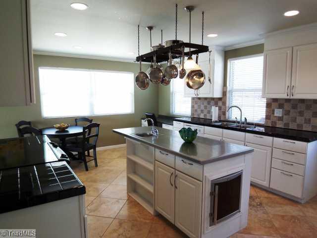 756 Central Road Clemmons, NC 27012 - Photo 3 of 16 Kitchen.