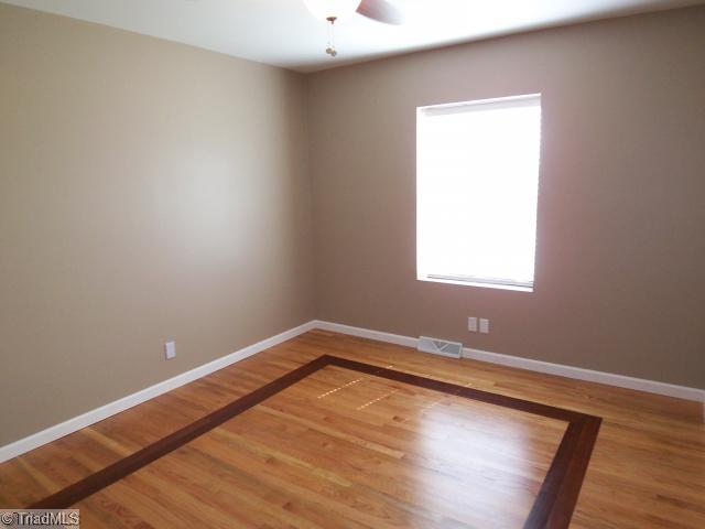 756 Central Road Clemmons, NC 27012 - Photo 6 of 16 3rd Bedroom.