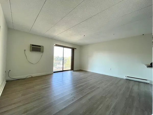 $2,250 | 308 Quarry Street, Unit 303, Quincy, MA 02169
