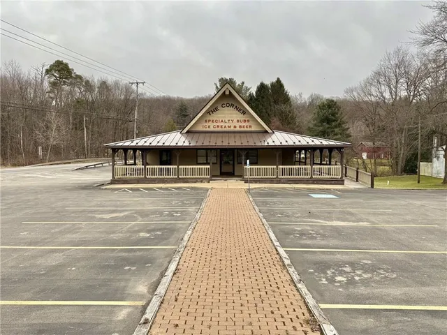 $2,000 | 3420 Perry Highway, New Castle, PA 16101