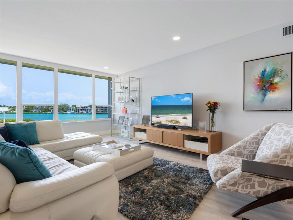 100 Sands Point Road, Unit 305 Longboat Key, FL 34228 - Photo 10 of 65 Gallery Image 10