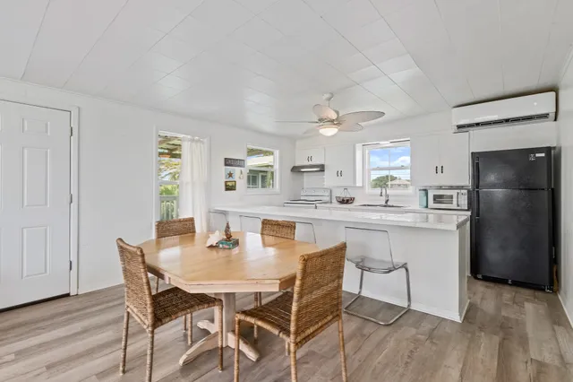 $425,000 | 106 Madison Avenue, Port O'Connor, TX 77982