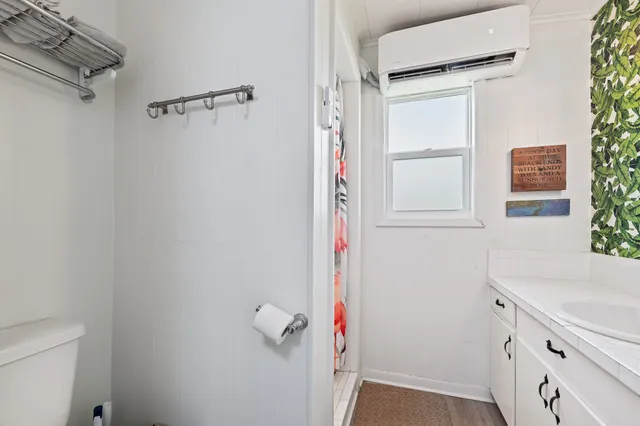 $425,000 | 106 Madison Avenue, Port O'Connor, TX 77982