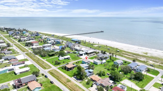 $425,000 | 106 Madison Avenue, Port O'Connor, TX 77982