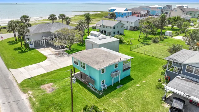 $425,000 | 106 Madison Avenue, Port O'Connor, TX 77982