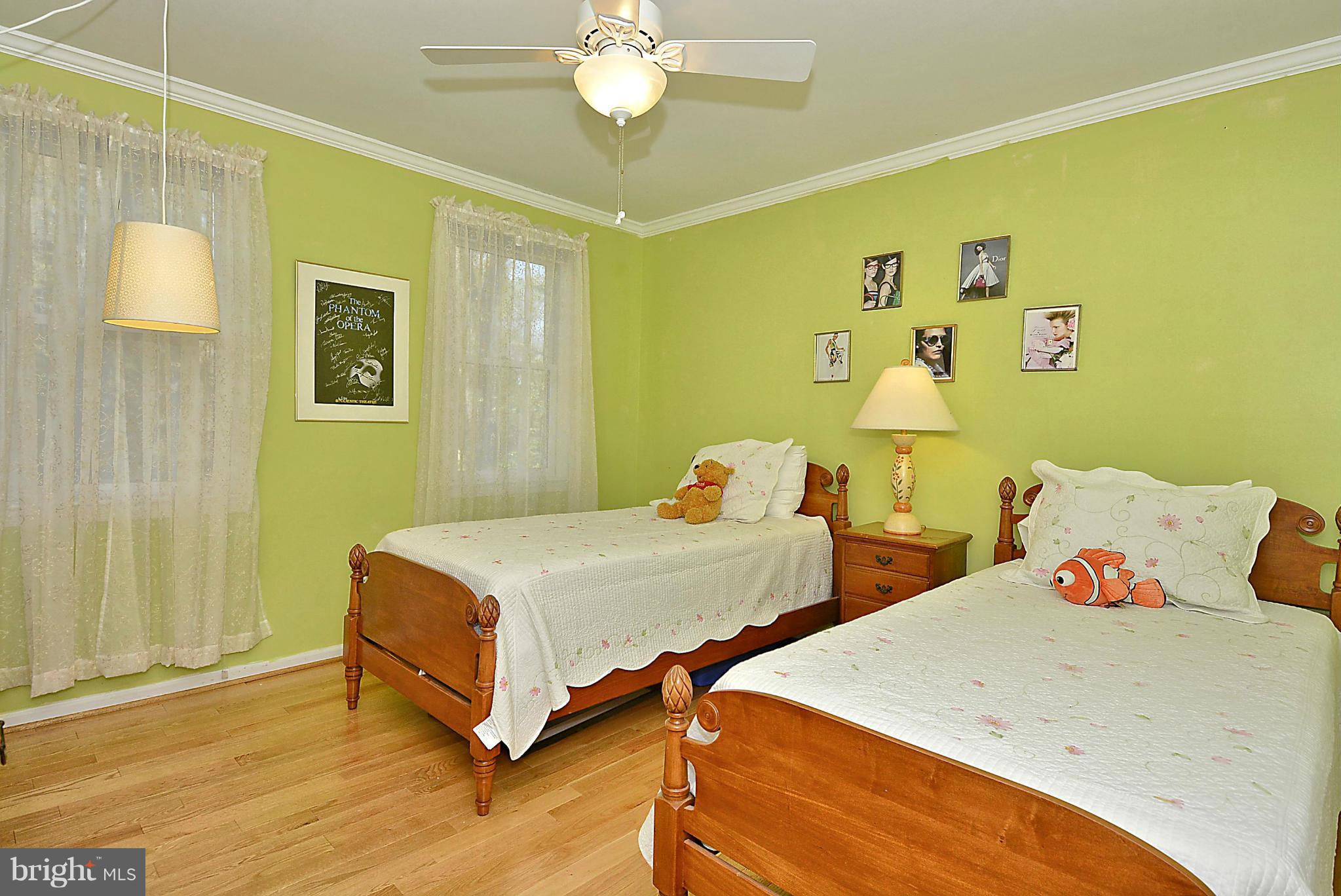 931 Welham Green Road Great Falls, VA 22066 - Photo 20 of 30 Bedroom