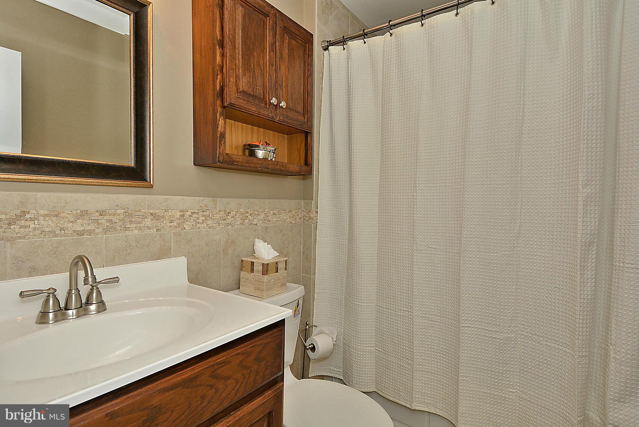 931 Welham Green Road Great Falls, VA 22066 - Photo 22 of 30 Bath