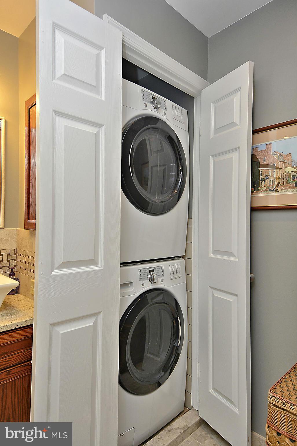 931 Welham Green Road Great Falls, VA 22066 - Photo 25 of 30 washer/dryer
