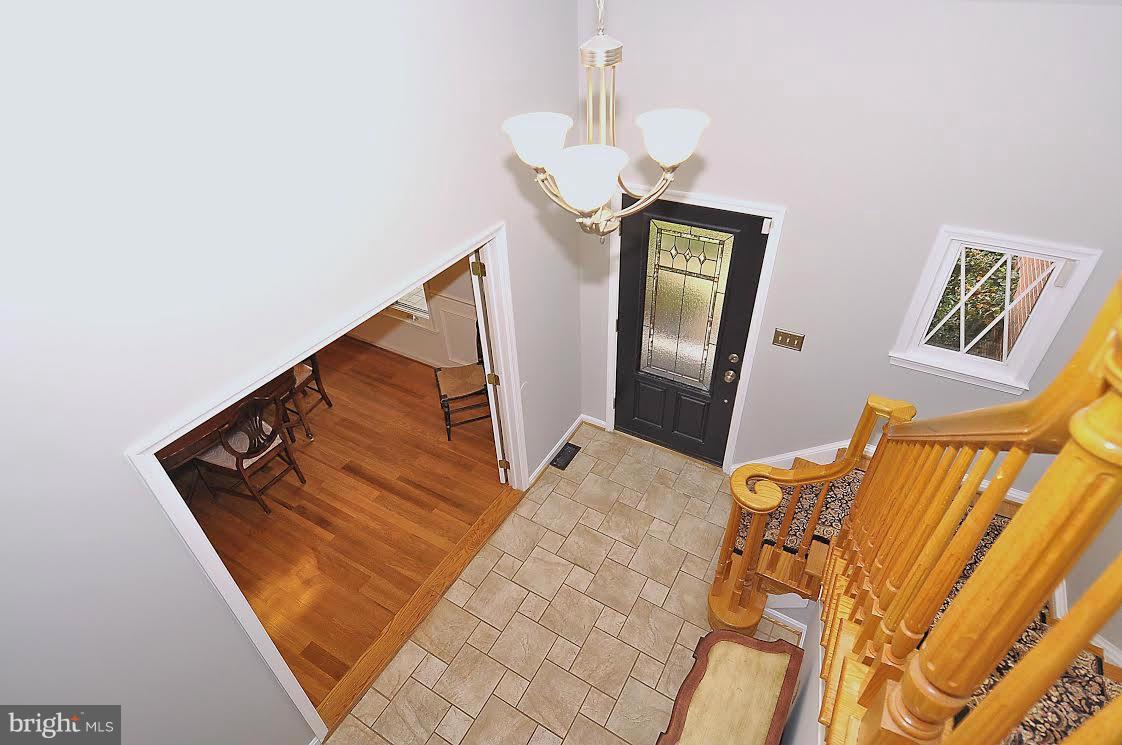 931 Welham Green Road Great Falls, VA 22066 - Photo 4 of 30 Interior (General)