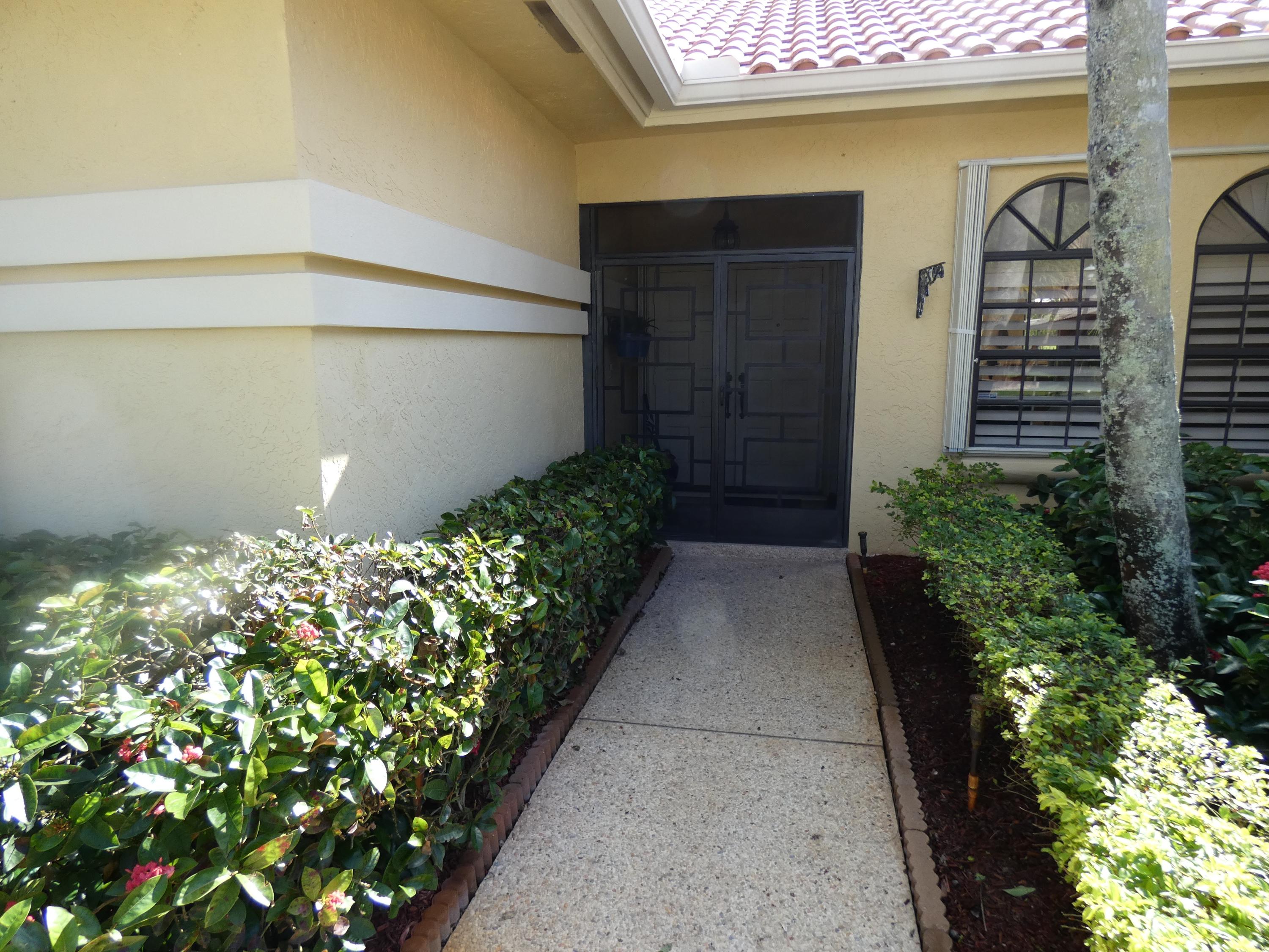 10164 Canoe Brook Circle Boca Raton, FL 33498 - Photo 7 of 29 OUTSIDE ENTRANCE