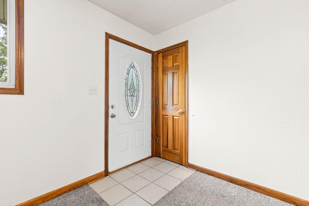 5155 Drivemere Road Hilliard, OH 43026 - Photo 2 of 24 5155DrivemereRoad_Hommati102(6) - Copy