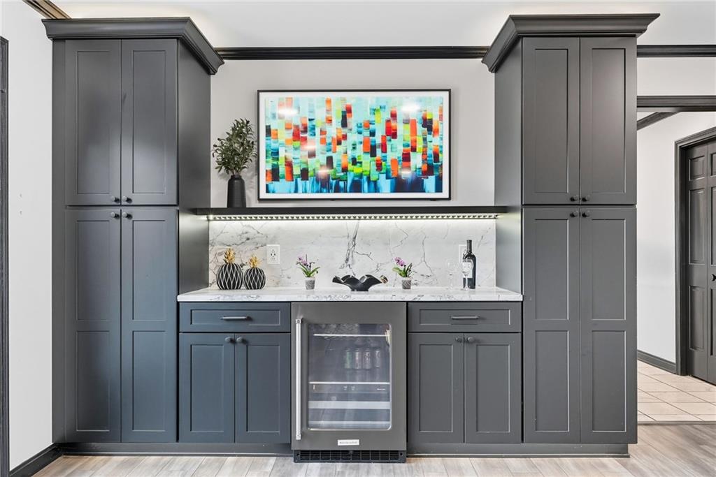 2460 Nicholson Road Sewickley, PA 15143 - Photo 8 of 50 a view of cabinet