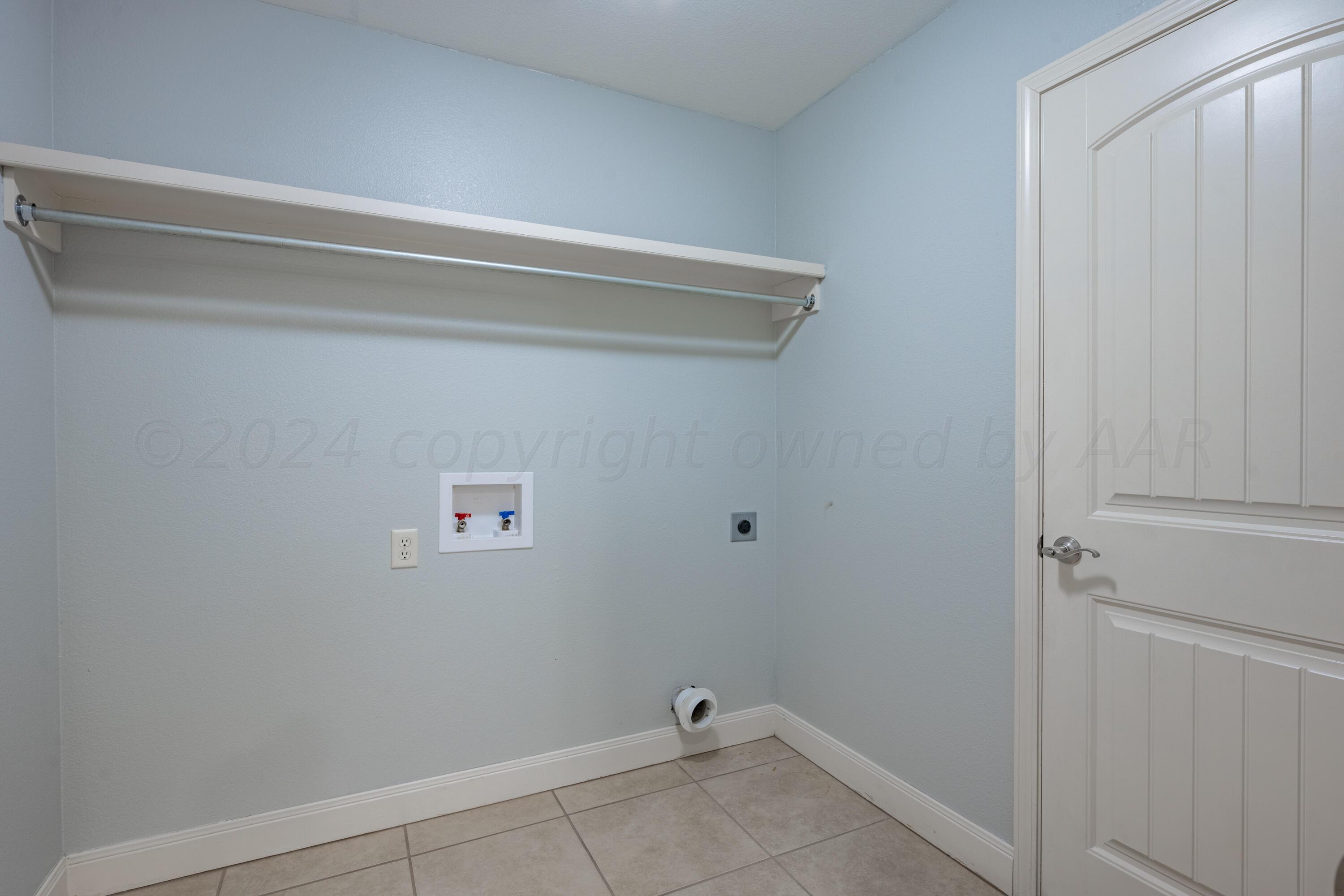 4512 Ross Street Amarillo, TX 79118 - Photo 17 of 24 a view of utility room