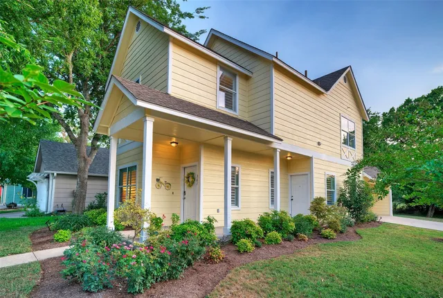 $2,900 | 301 Windridge Village Cove, Georgetown, TX 78626