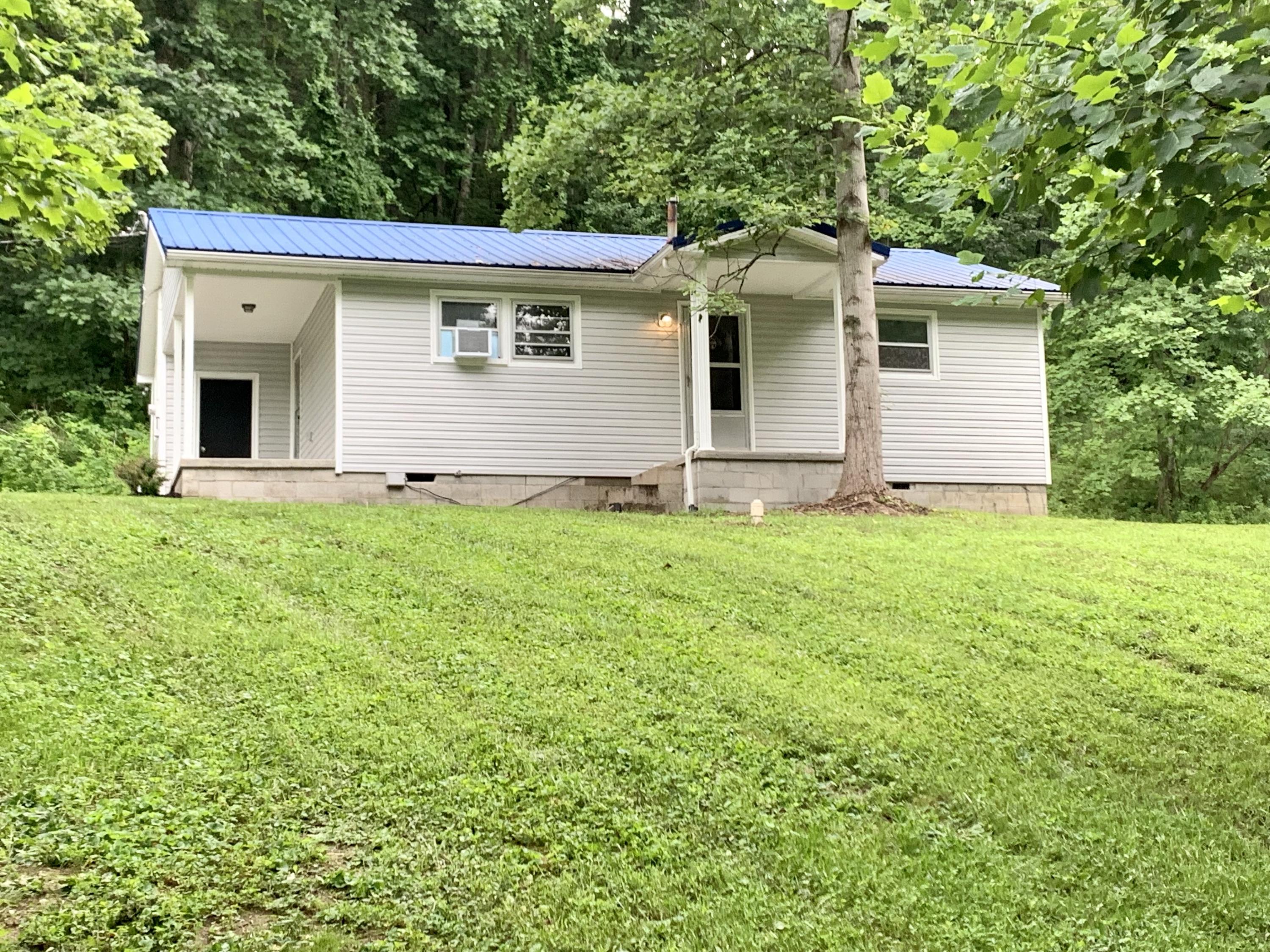 758 Mt Vernon Road Berea, KY 40403 - Photo 5 of 26 CE6950A4-9FEC-4205-A637-C333CB92ED16