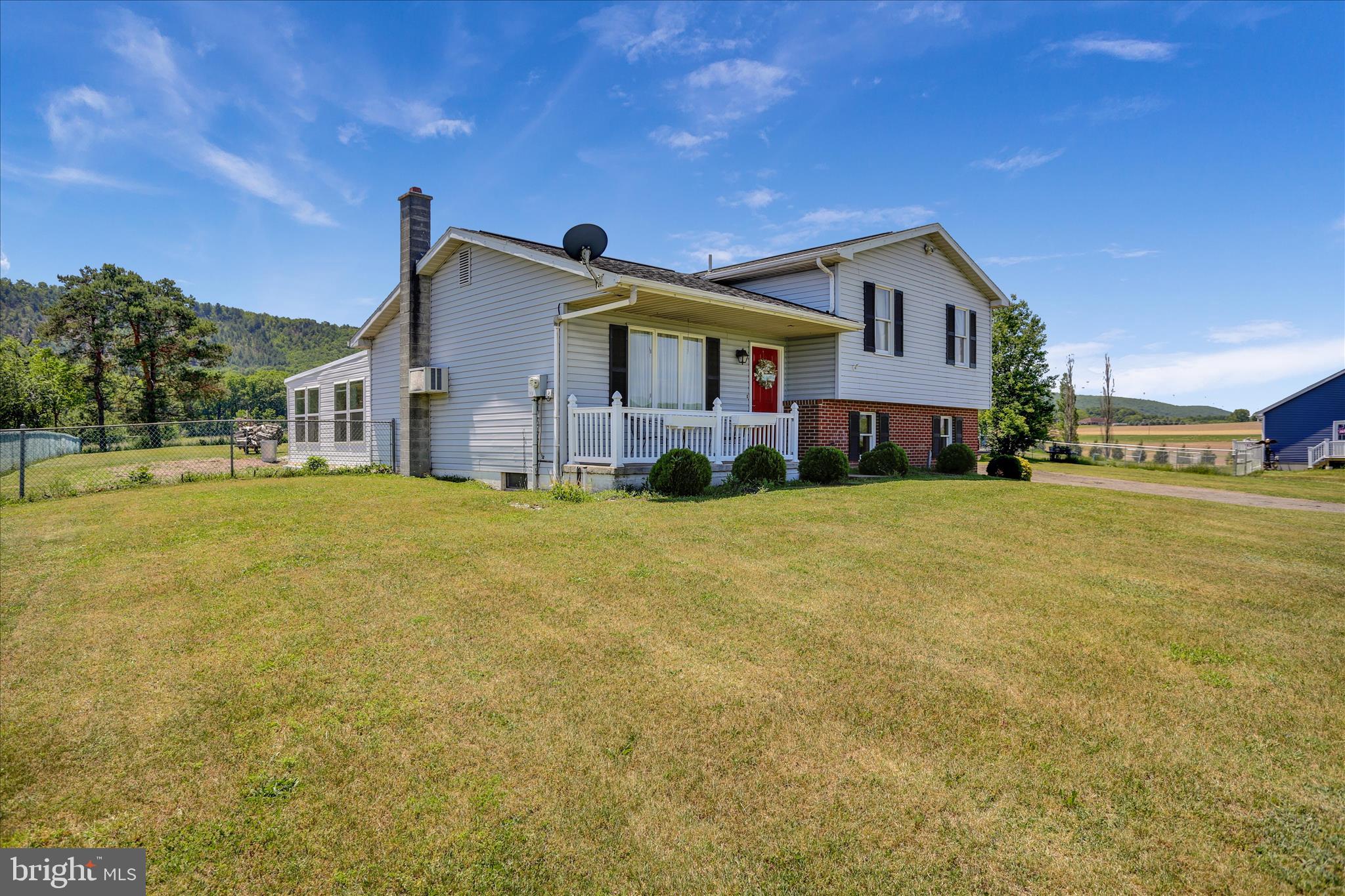 108 Hollow Road Ringtown, PA 17967 - Photo 2 of 37 E26A2865