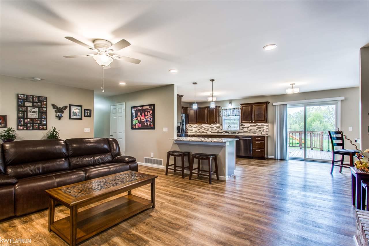 6979 Sterling Road Yale, MI 48097 - Photo 5 of 39