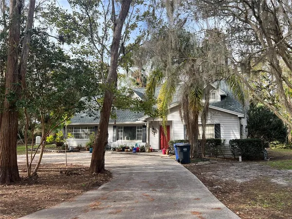 $3,200 | 16406 Lake Byrd Drive, Tampa, FL 33618