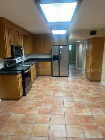 $3,200 | 16406 Lake Byrd Drive, Tampa, FL 33618