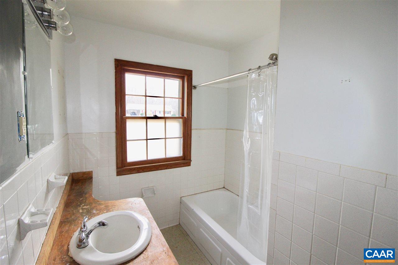 9785 Poindexter Road Louisa, VA 23093 - Photo 18 of 20 Gallery Image 18