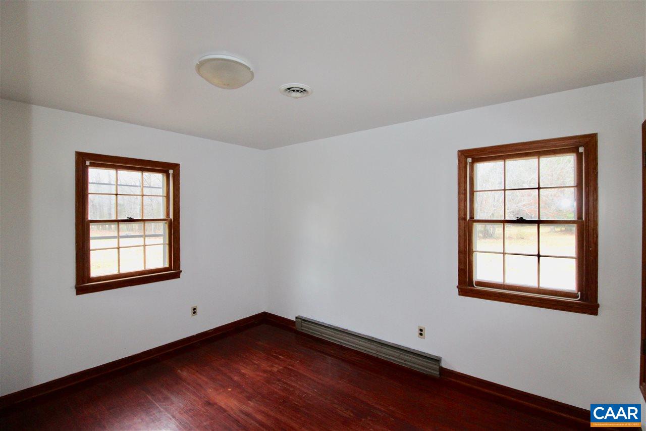 9785 Poindexter Road Louisa, VA 23093 - Photo 10 of 20 Gallery Image 10